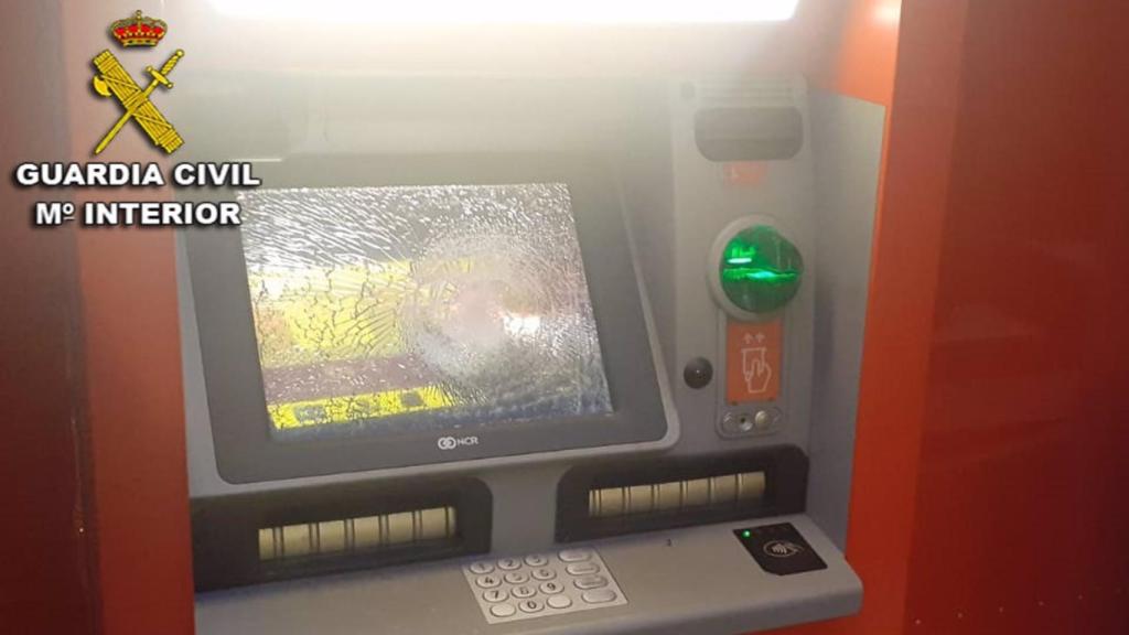 Cajero automático en Vilanova de Arousa dañado