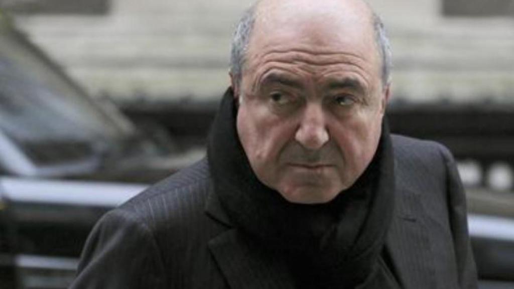 El fallecido oligarca ruso Boris Berezovsky, llegando al Tribunal Supremo de Londres en 2011.