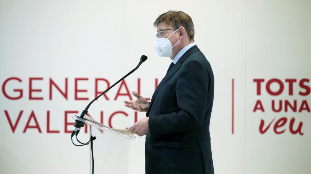 El presidente de la Generalitat, Ximo Puig, , interviene en el stand de la Comunitat Valenciana de FITUR.