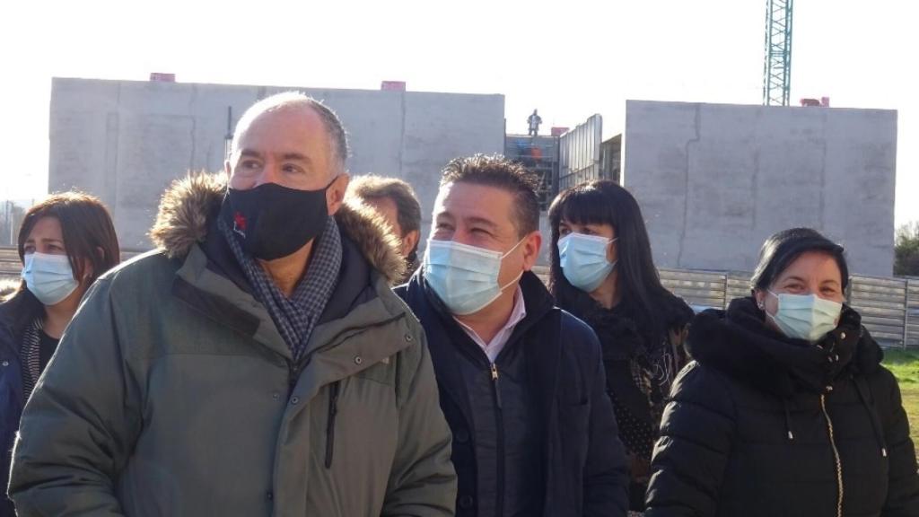 Luis Mariano Santos, en la visita a unas obras en León