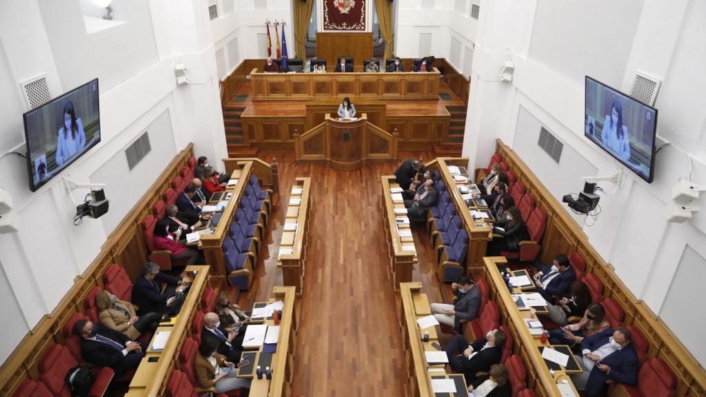 Pleno del jueves, 20 de enero de 2022. Foto: Cortes CLM