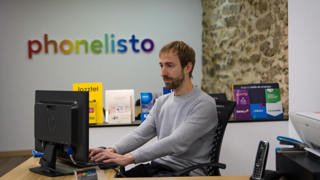 Phonelisto: ahorra con un asesor personal en telefonía y energía en A Coruña