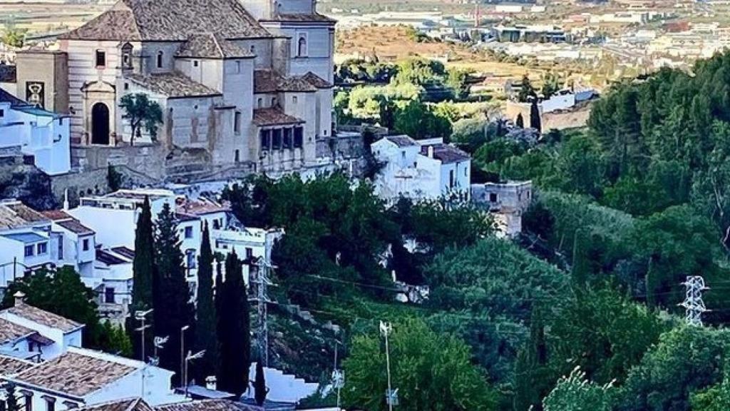 El Peñón de los Enamorados es bien reconocible.