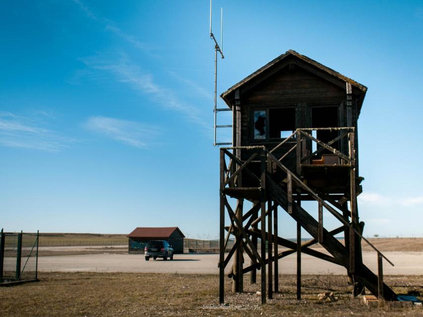 La torre de vigía del aeródromo.