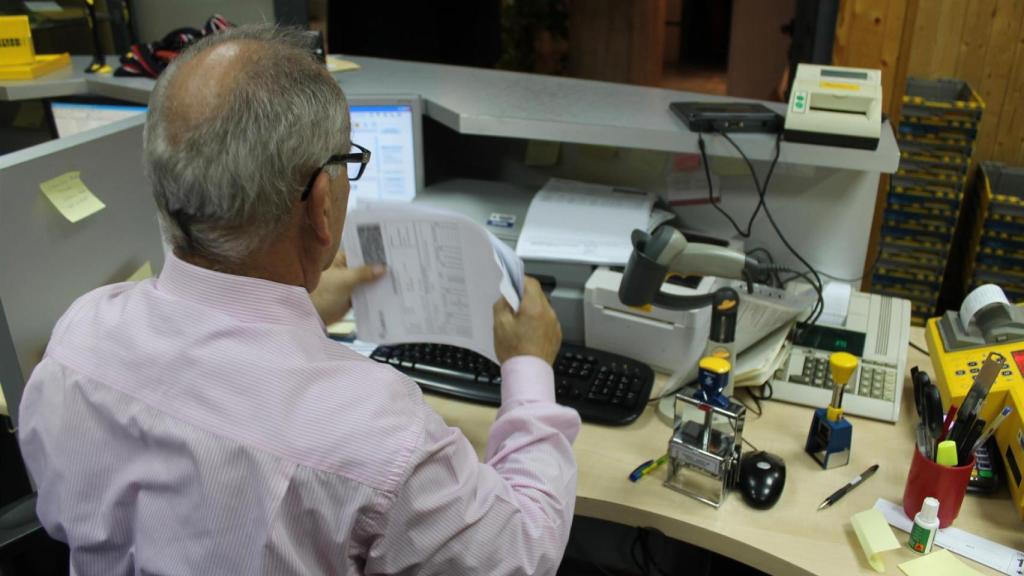 Empleado público. Imagen de archivo