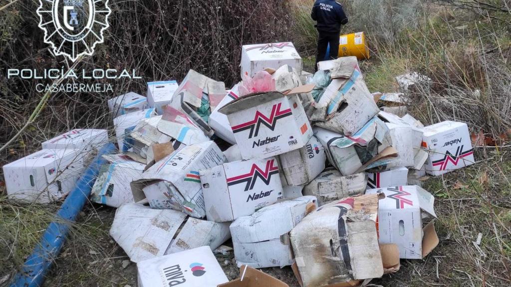 El material encontrado en el cauce del río.