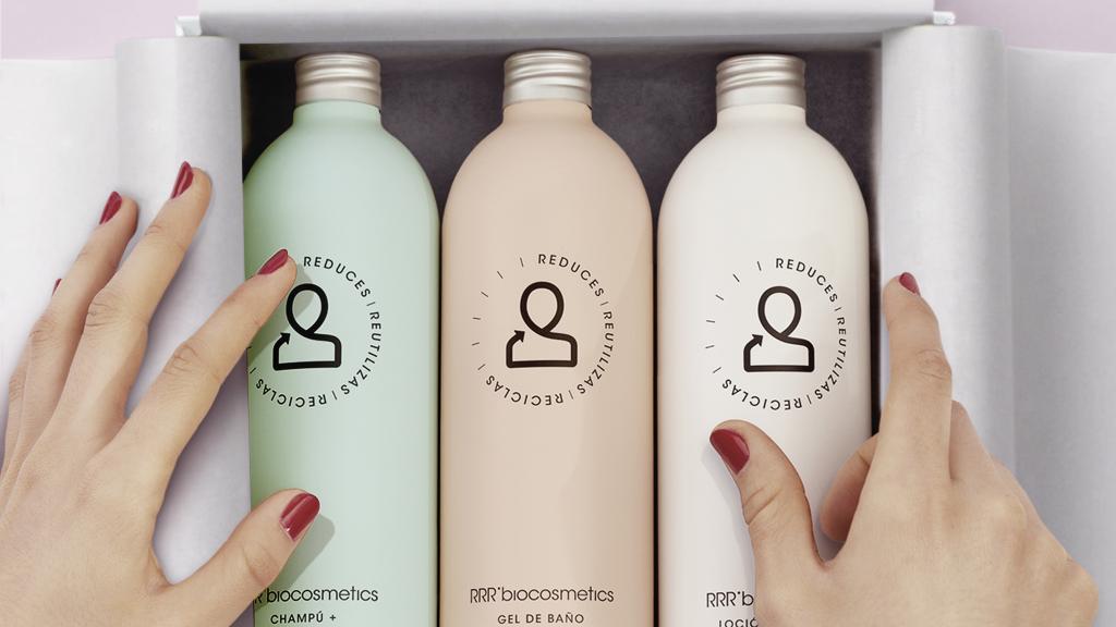 Champú acondicionador, gel de baño y loción corporal, línea de RRR'biocosmetics.