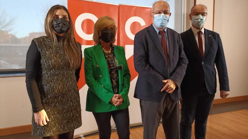 Franscisco Igea, acompañado de Verónica Casado y Luis Fuentes, presenta la candidatura de Cs en Salamanca