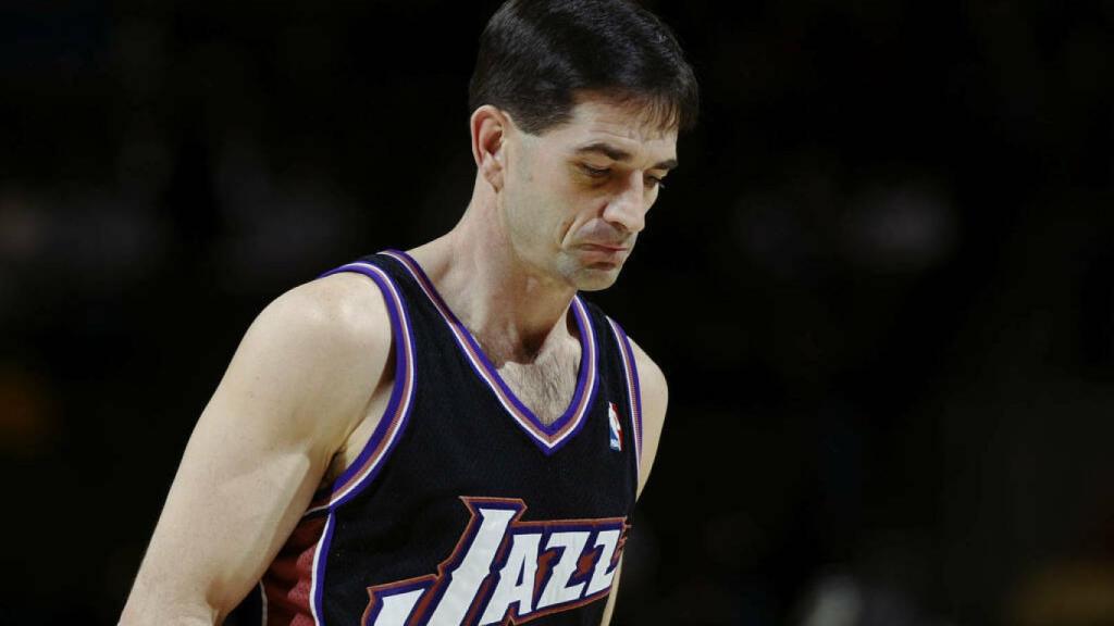 John Stockton durante un partido con los Utah Jazz