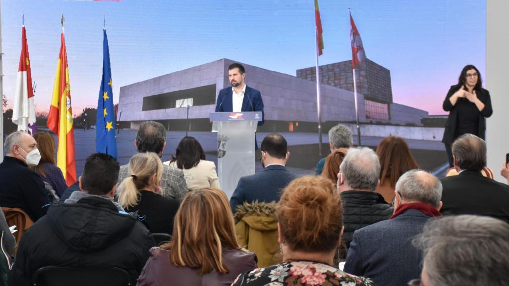Tudanca durante la presentación del programa electoral