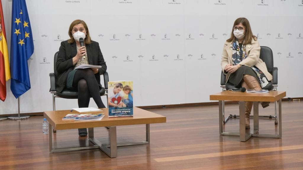 Presentación del ‘Manual de actuaciones para una escuela segura’. Foto: JCCM