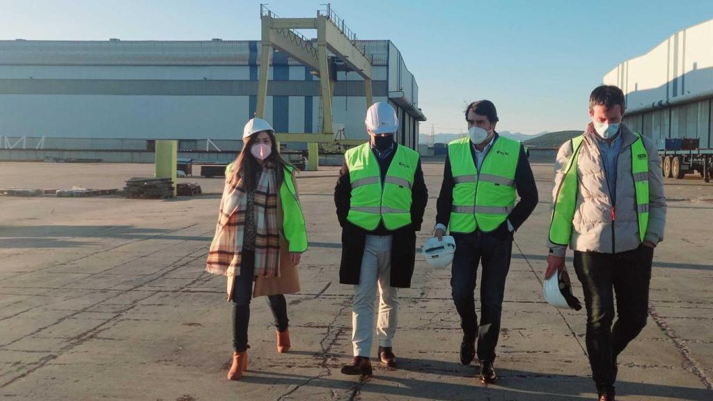 Quiñones en la visita a la planta este martes