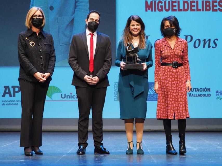 Lola Pons, la ganadora del XXV Premio Nacional de Periodismo 'Miguel Delibes'