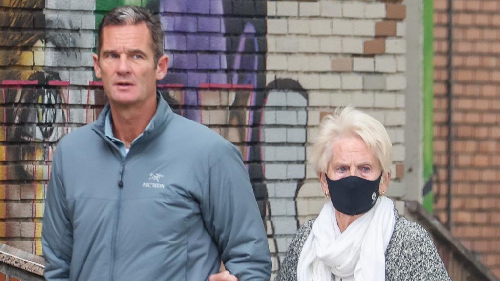 Iñaki Urdangarin vive en Vitoria junto a su madre, Claire Liebaert.