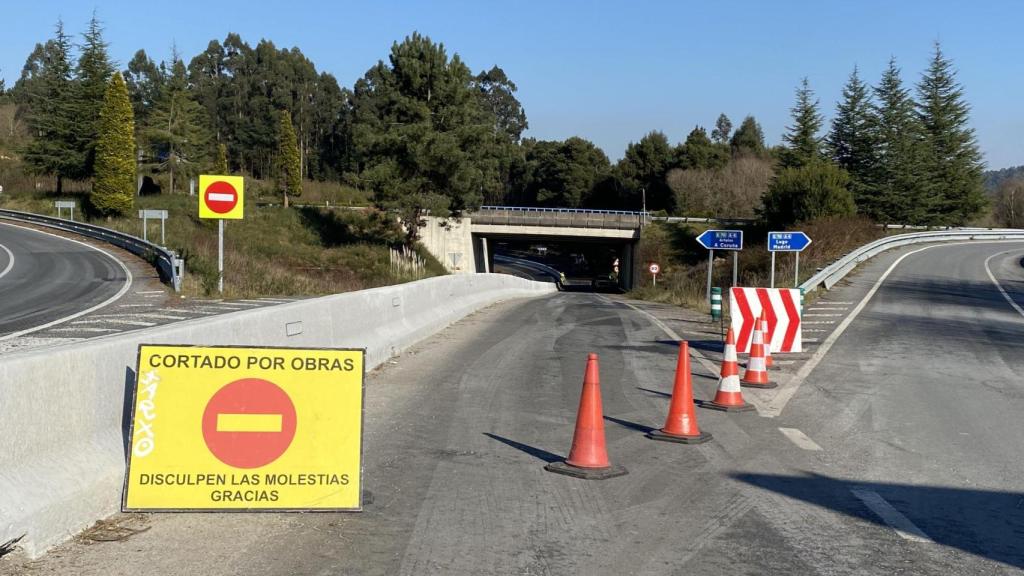 Corte de la entrada a la A-6 en Abegondo