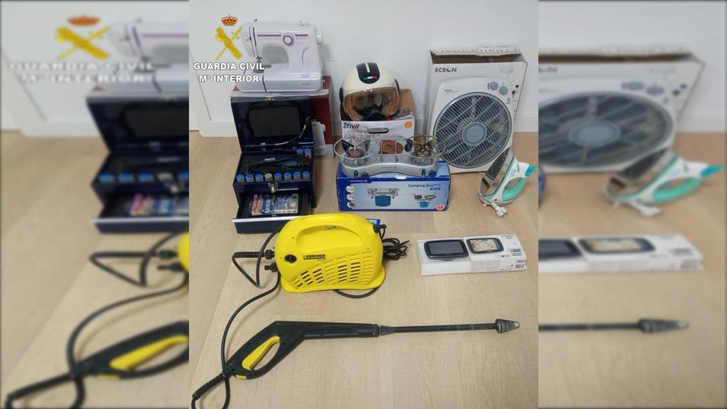 Objetos recuperados por la Guardia Civil.