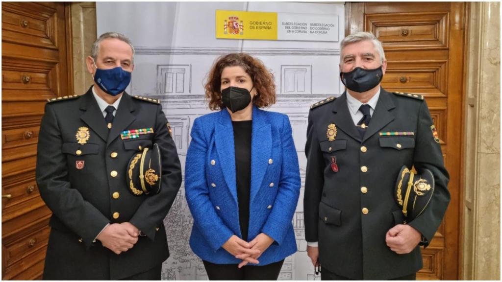 Primer encuentro de trabajo del comisario y la subdelegada del Gobierno en A Coruña.