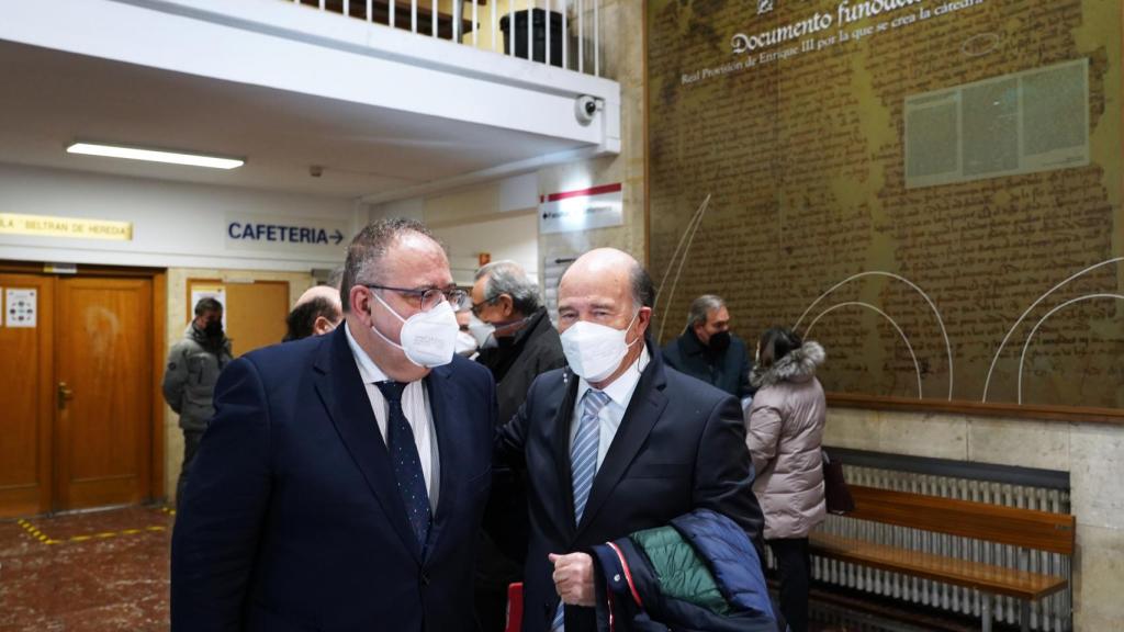 Alejandro Vázquez junto al presidente del Consejo, José Luis Díaz