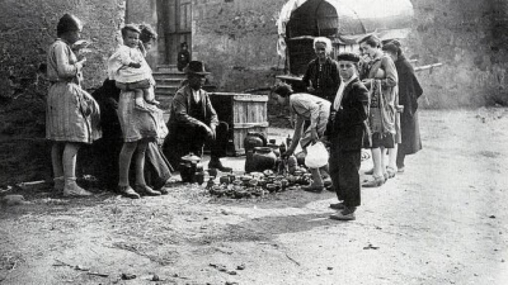 Una estampa de época en el barrio de Tejares