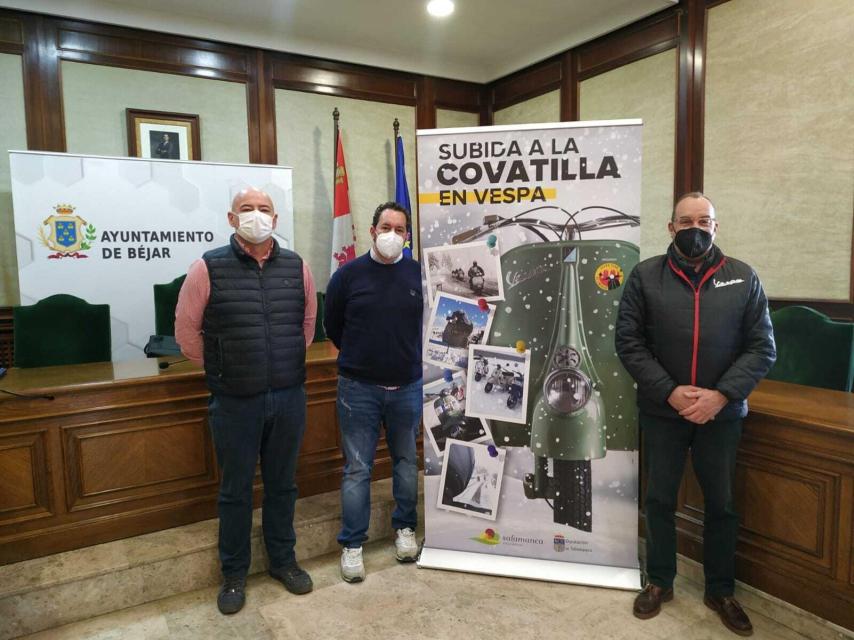 Presentación de la  Subida a la Covatilla en Vespa