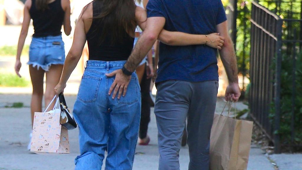 El futuro matrimonio durante un paseo por Nueva York en 2020.