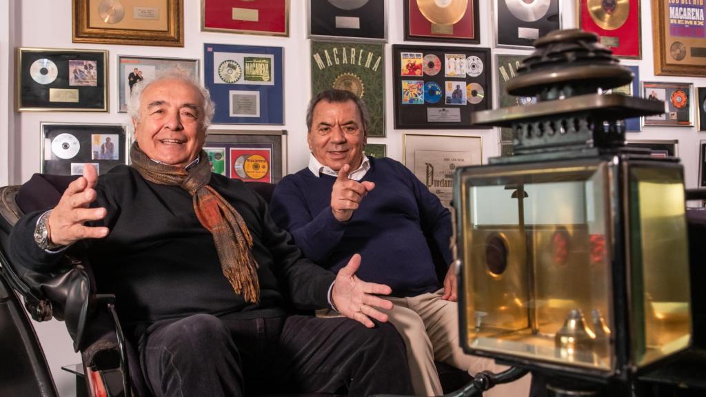 Antonio y Rafael nacieron en Dos Hermanas a finales de los cuarenta.