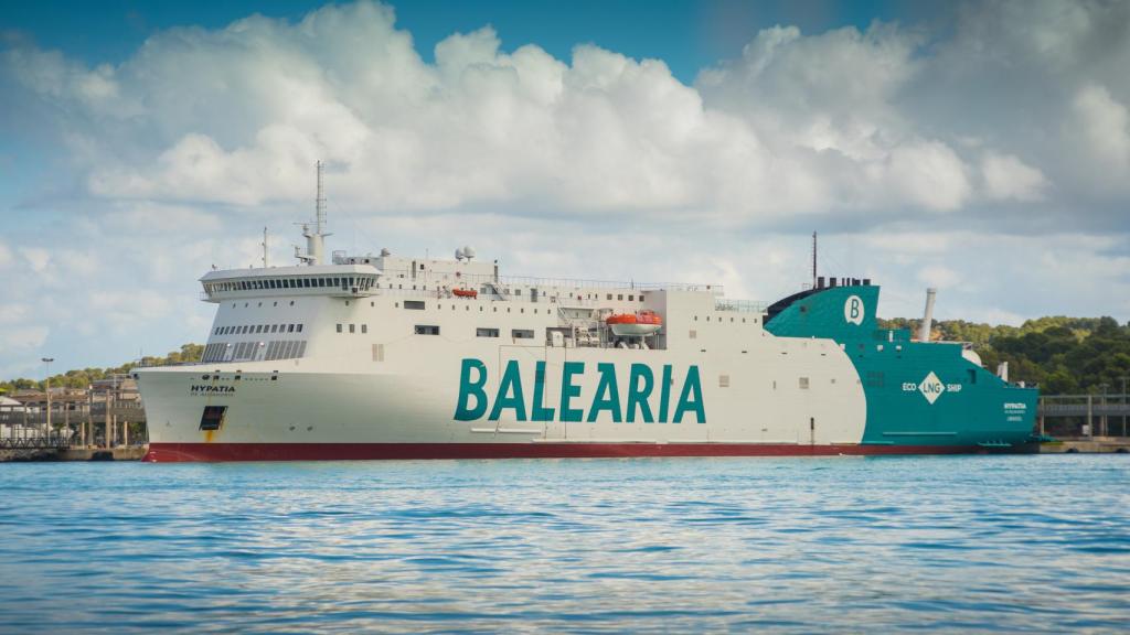 Baleària sube los salarios a sus empleados de acuerdo con el aumento del IPC.