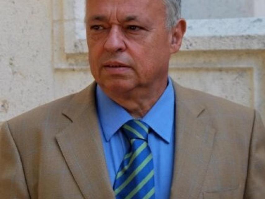 El catedrático y escritor Gonzalo Santonja comentará para EL ESPAÑOL-Noticias de Castilla y León la campaña electoral autonómica