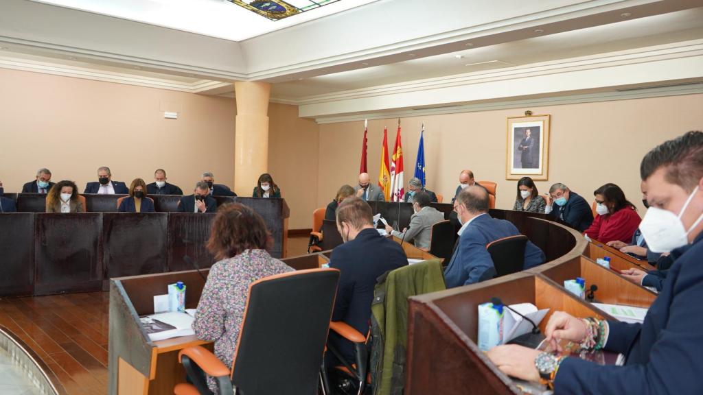 Pleno en la Diputación de Segovia