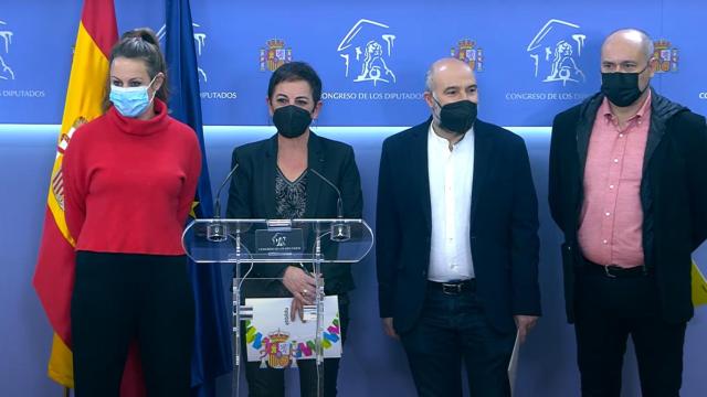 Mireia Vehí (CUP), Mertxe Aixpurua (EH Bildu), Jordi Salvador (ERC) y Néstor Rego (BNG).