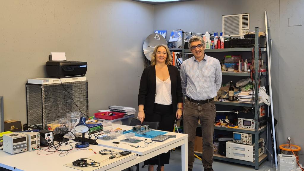 Cristina Martín, CEO de Usyncro, y Pablo Durbán, socio de Hydra Space.