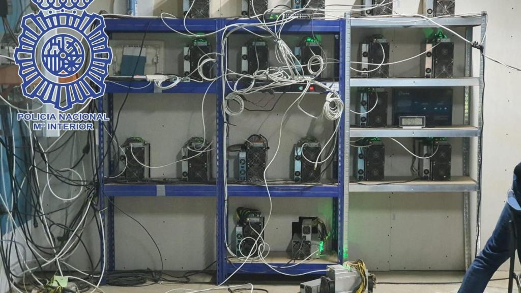 Granja de criptomonedas en Santiponce (Sevilla).