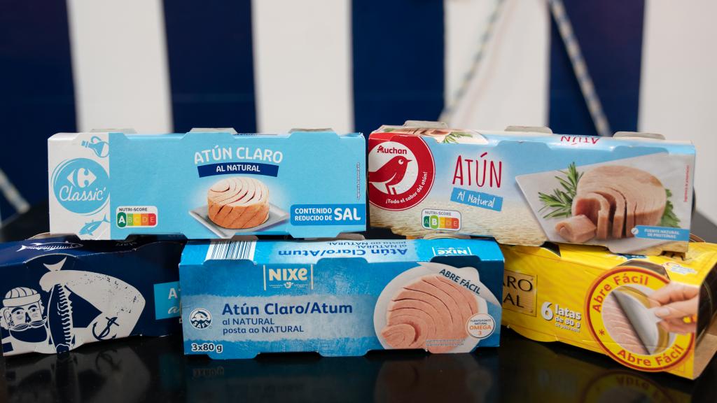 Los cinco atunes claros al natural de los supermercados testados en la cata.
