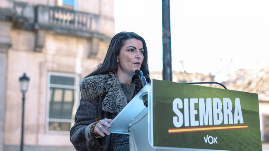 Macarena Olona apoya al candidato de VOX por la provincia de León, Carlos Pollán