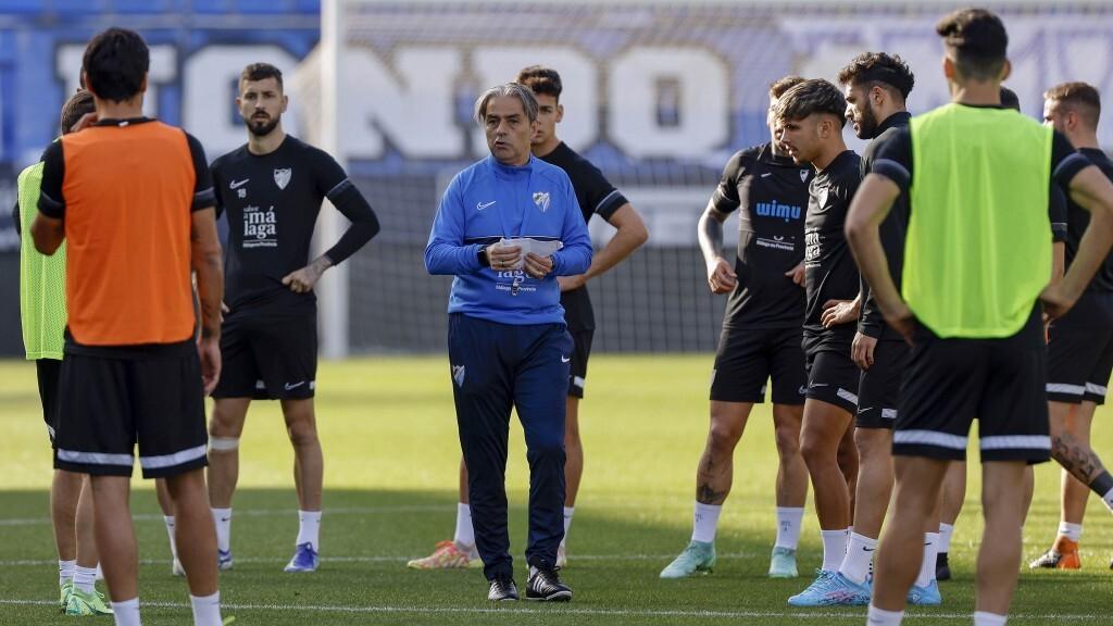 Natxo González, nuevo entrenador del Málaga CF, en su primer entrenamiento.