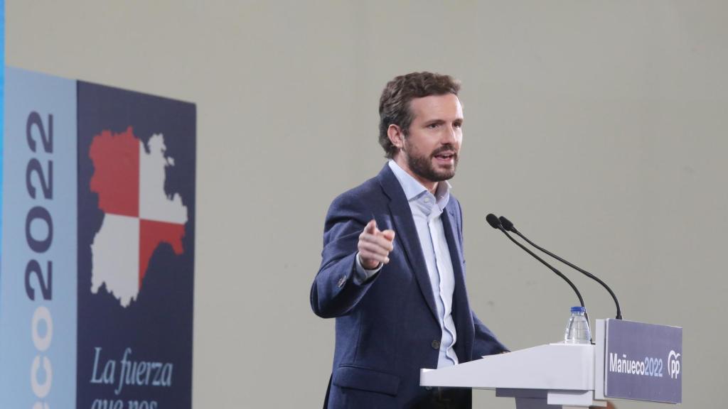 Pablo Casado durante su mitin en Ávila
