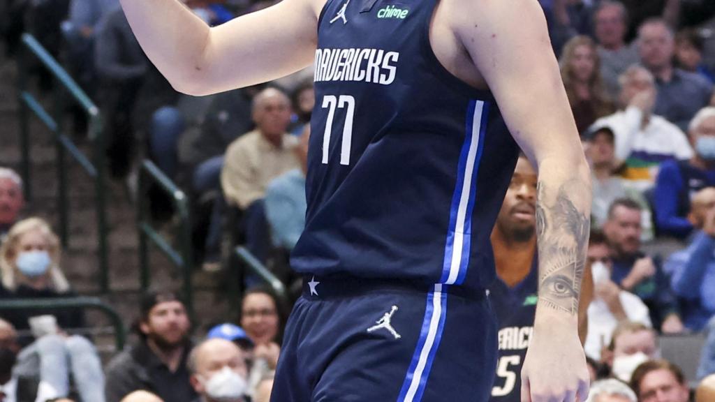 Luka Doncic, con los Dallas Mavericks en la NBA