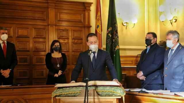 Carlos Velázquez, en la toma de posesión como nuevo diputado de Toledo.