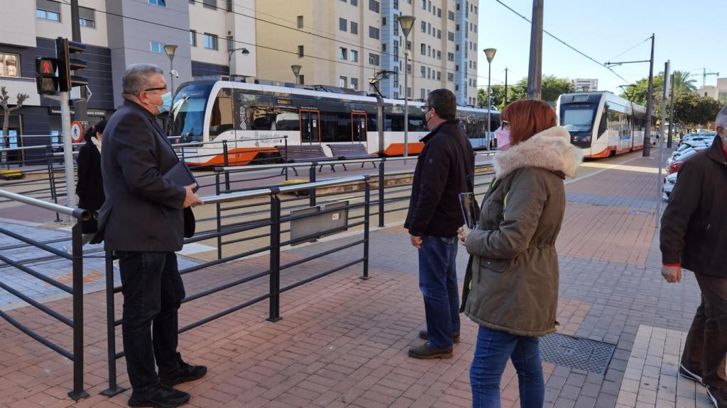 El diputado de Ciudadanos Fernando Llopis critica la política de movilidad del Consell en Alicante.