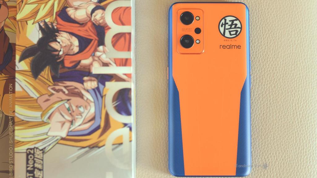 Echamos el ojo al realme GT Neo2 Dragonball con esa personalización tan especial