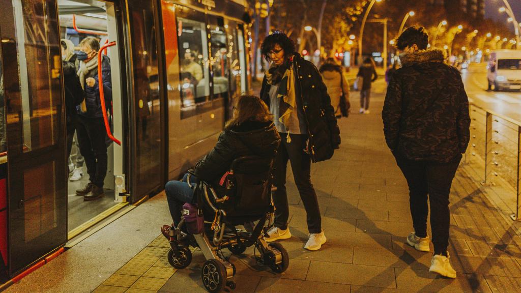 100.000 personas viven en España encerradas en sus hogares debido a las barreras físicas.