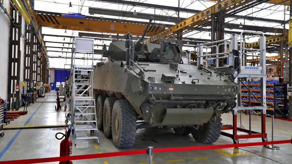 Un vehículo en las instalaciones de Santa Bárbara Sistemas.