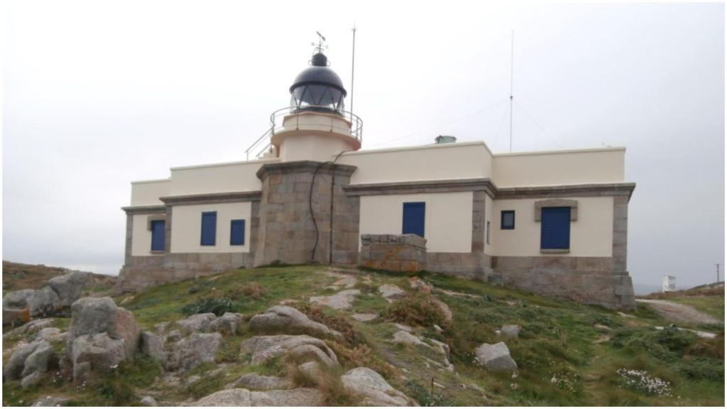 Rescatan a un senderista que sufrió una caída en un camino próximo a Cabo Prior, en Ferrol