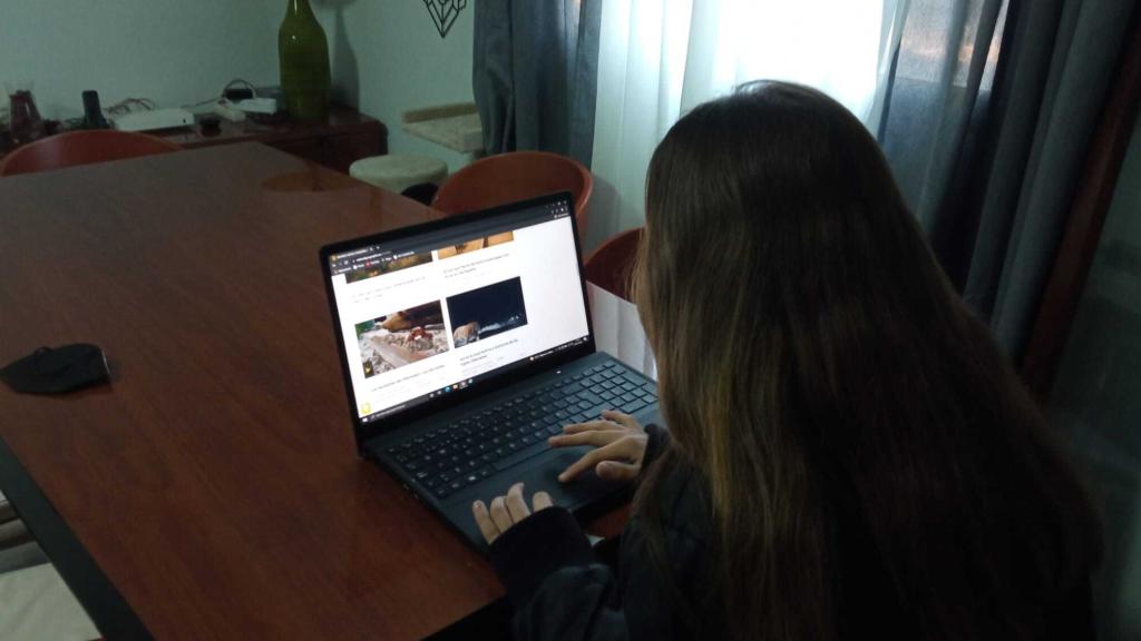 Eva Lloris (14 años) está decidida a estudiar veterinaria y enfocar después su formación hacia la rama de la biotecnología.