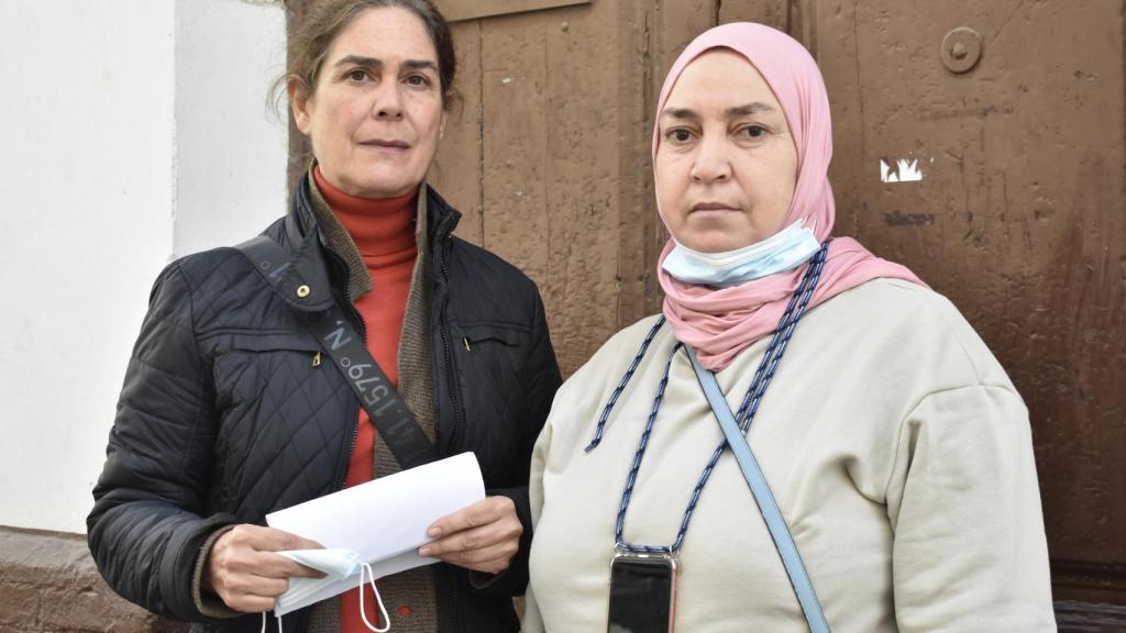 Trinidad y Jamia durante la entrevista.