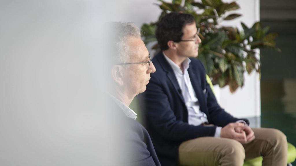 Los alcaldes de Don Benito y Villanueva de la Serena conversan con EL ESPAÑOL.