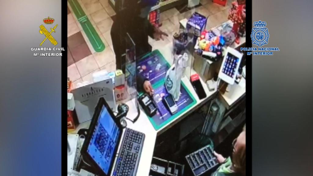 Cae un ladrón que asaltaba comercios, supermercados, restaurantes y farmacias de Alicante a punta de cuchillo.