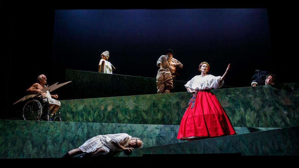 Els Joglars durante un momento de la obra '¡Que salga Aristófanes!'.