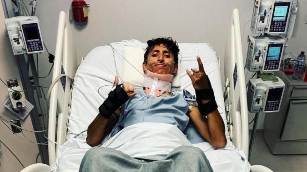 Egan Bernal, desde el hospital.