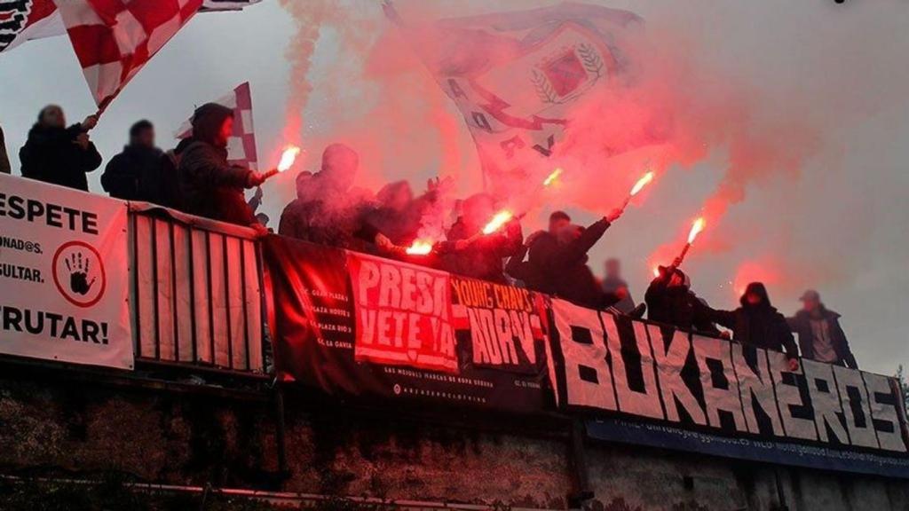 'Bengaleo' de los Bukaneros antes de un partido.
